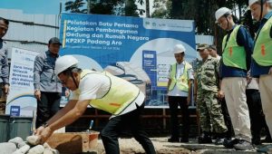 Suasana Peletakkan Batu Pertama Kantor KP2KP Padang Aro, Oleh Bupati Solok Selaten