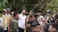 Keakraban antara pemerintah daerah, wakil rakyat, dan masyarakat tampak nyata saat bersama-sama merencanakan langkah kemajuan untuk Kota Solok Keakraban antara pemerintah daerah, wakil rakyat, dan masyarakat tampak nyata saat bersama-sama merencanakan langkah kemajuan untuk Kota Solok