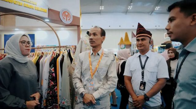 stand pameran Kabupaten Solok Selatan di ajang APKASI Otonomi Expo (AOE) 2026 yang berlangsung di Indonesia Convention Exhibition (ICE) BSD, Tangerang