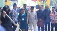 Wakil Wali Kota Solok H. Suryadi Nurdal beserta jajaran memantau langsung prosesi pembukaan Lomba Marandang Tingkat SLTA Se-Kota Solok yang berlangsung di Istiqlal Park